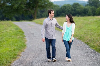 Butler's Orchard Engagement Session Photos by Liz and Ryan Farm Engagement Session Pick Your Own Farm Blueberries Blueberry Soda Blueberry Beer Picnic Engagement Session Maryland Wedding and Engagement Photography Pick Your Own Blueberries Pick Your Own Flowers Flower Fields Photos by Liz and Ryan (6)