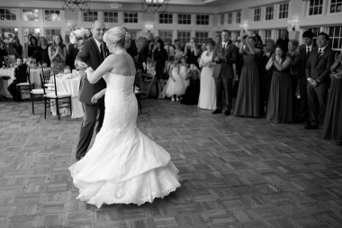 Chesapeake Bay Beach Club Wedding photos by Liz and Ryan Stevensville Maryland Kent Island Chesapeake Bay Wedding and Engagement Photography (7)